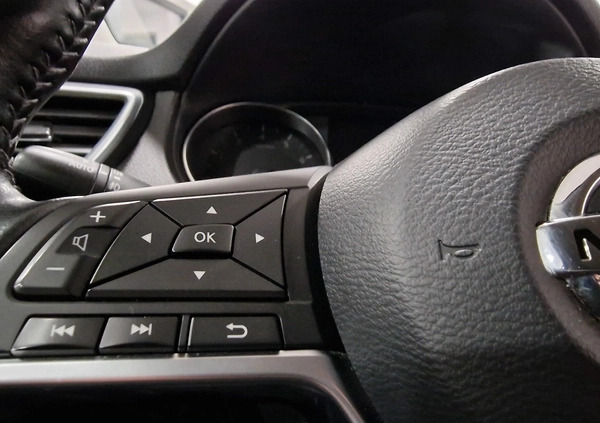 Nissan Qashqai cena 77900 przebieg: 82000, rok produkcji 2017 z Jelenia Góra małe 436